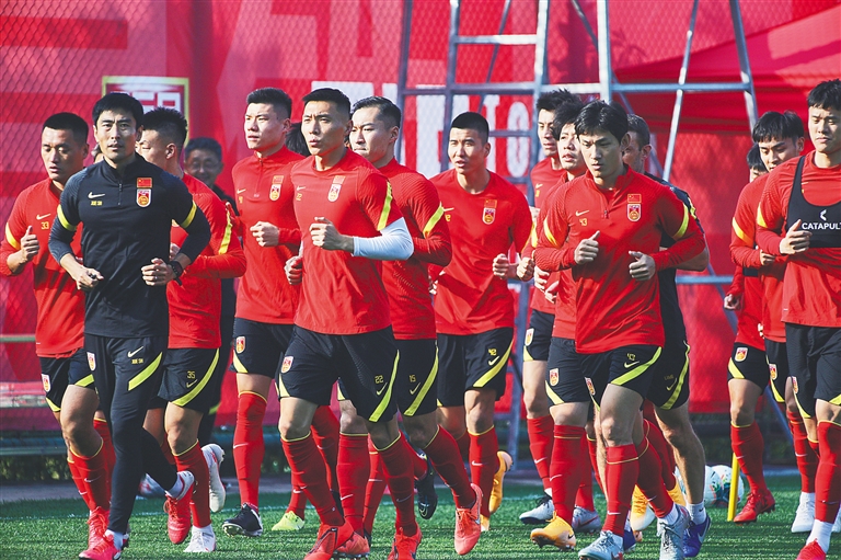 镜报：一神秘球迷向谢周三提供100万英镑无息贷款（镜报：神秘球迷为谢周三提供100万英镑免息借款）