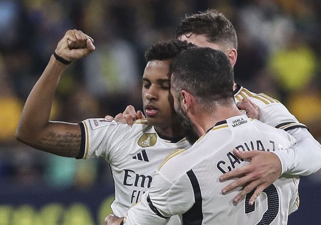 日职联半场：莱奥建功，知念庆破门被吹，鹿岛1-0横滨水手