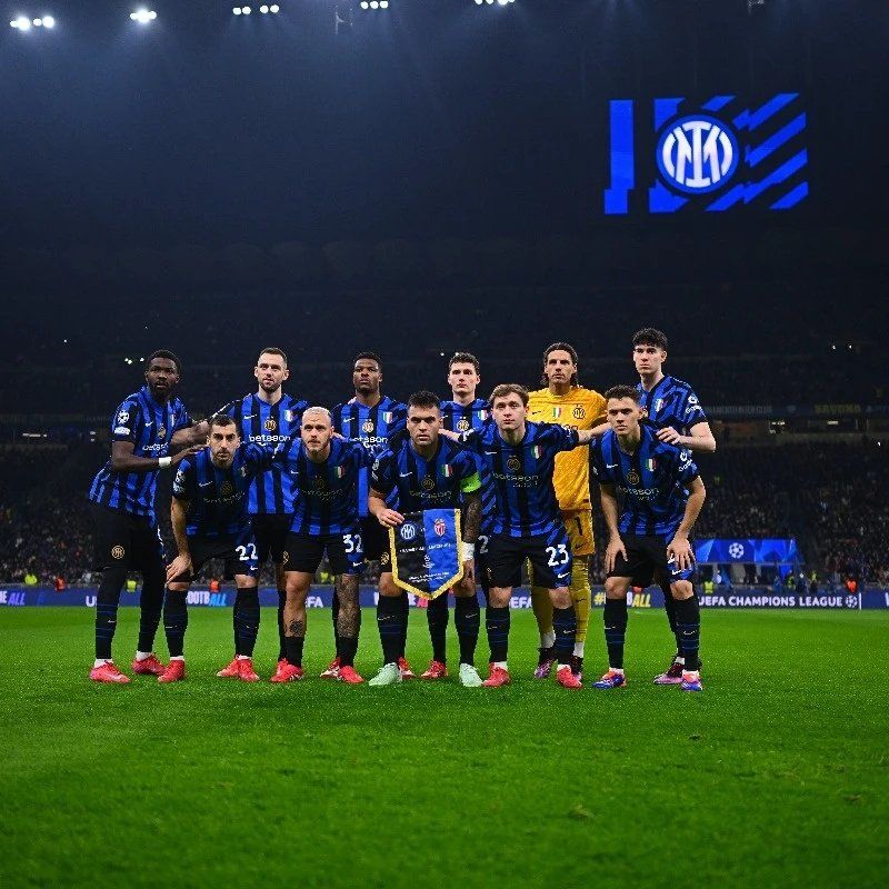 足球TOP：制造100粒进球最快的十大球星！C罗梅开二度！（足坛榜：最快制造100球的十大球星，C罗独中两元！）