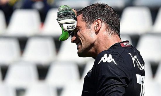 球队战术调整有效限制对手发挥