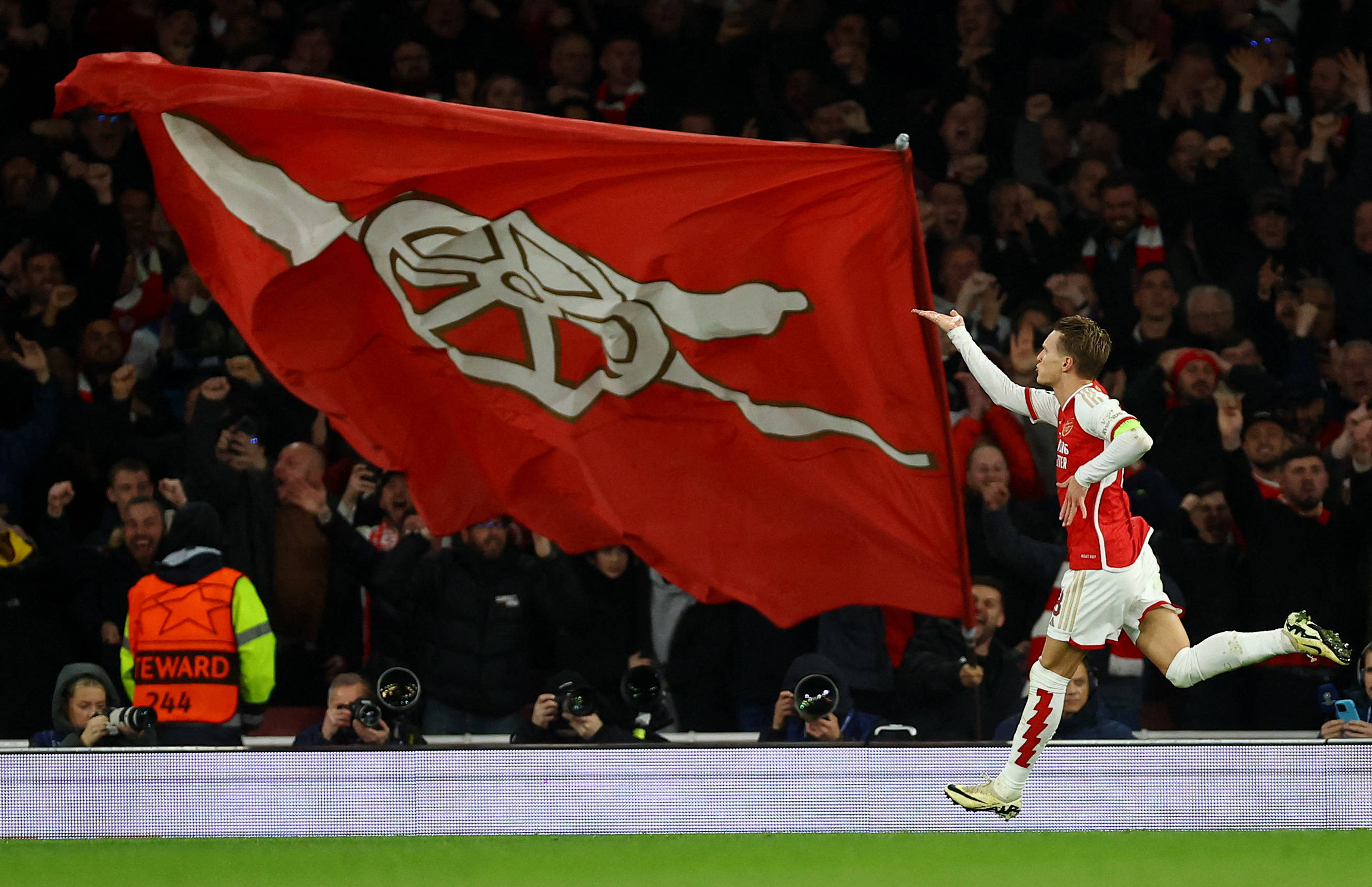 沙特联信心解读：哈萨征服VS吉达国民，吉达国民刚刚打完亚冠148（沙特联信心前瞻：哈萨征服迎战吉达国民，吉达国民刚战罢亚冠148）