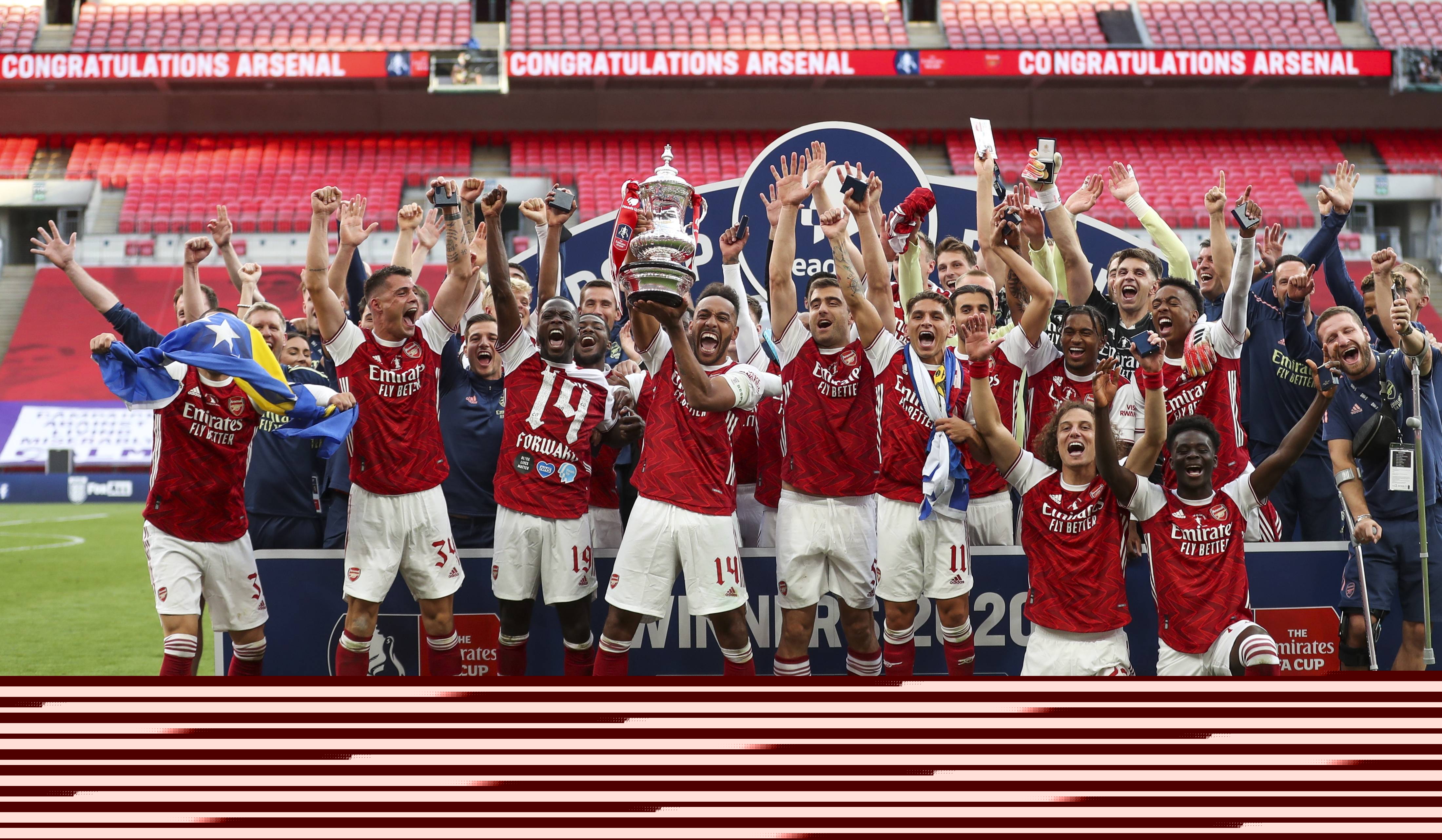 大卫·路易斯：孔蒂曾想带我去那不勒斯，差点和萨里学会抽烟（大卫·路易斯：孔蒂曾欲带我赴那不勒斯，我差点跟萨里学抽烟）