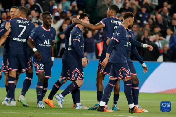 榜眼梦游11中1福克斯空砍25分，米切尔28+8，骑士送马刺交手6连败