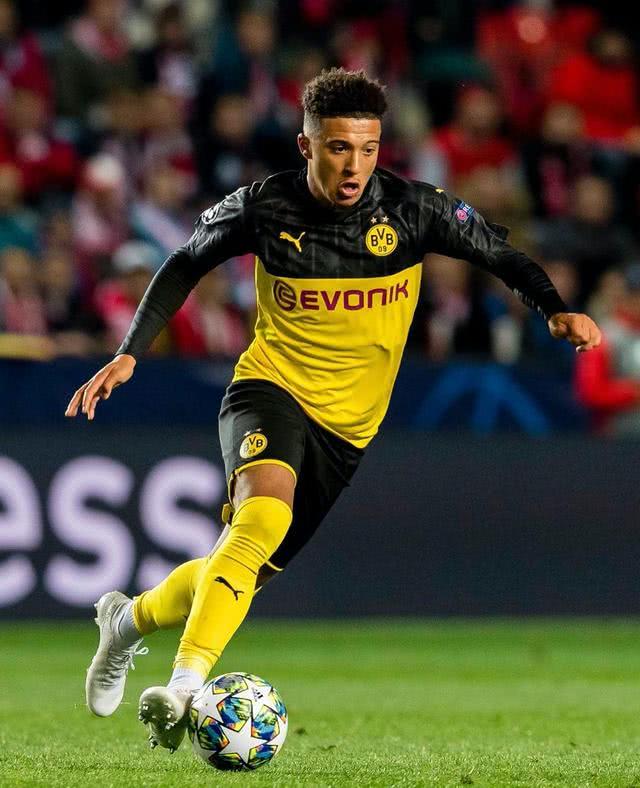 媒体人：阿奇姆彭很职业、不惹事，配得上在中超挣得每一分钱