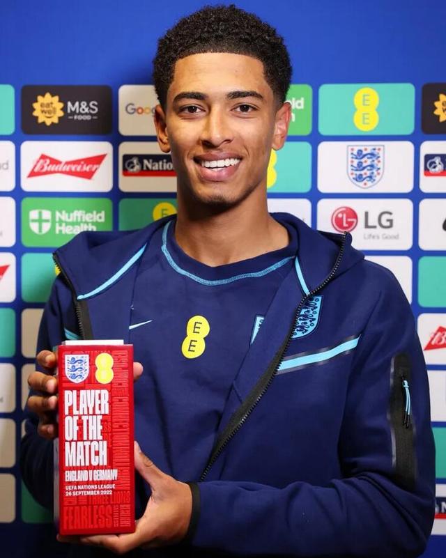 记者：莱比锡已拒绝纽卡对谢什科的报价，希望曼联竞价