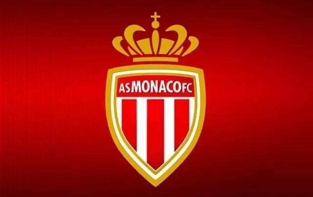 布斯克茨与阿尔巴现身迈阿密网球表演赛，为同胞阿卡助阵