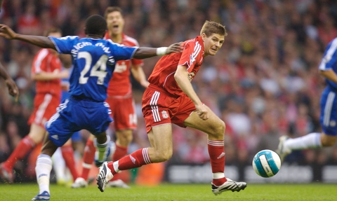 恩佐自曝：转会切尔西最后一天才敲定；23岁当爹改变人生（恩佐自述：切尔西转会在最后一天拍板，23岁为人父让他人生巨变）